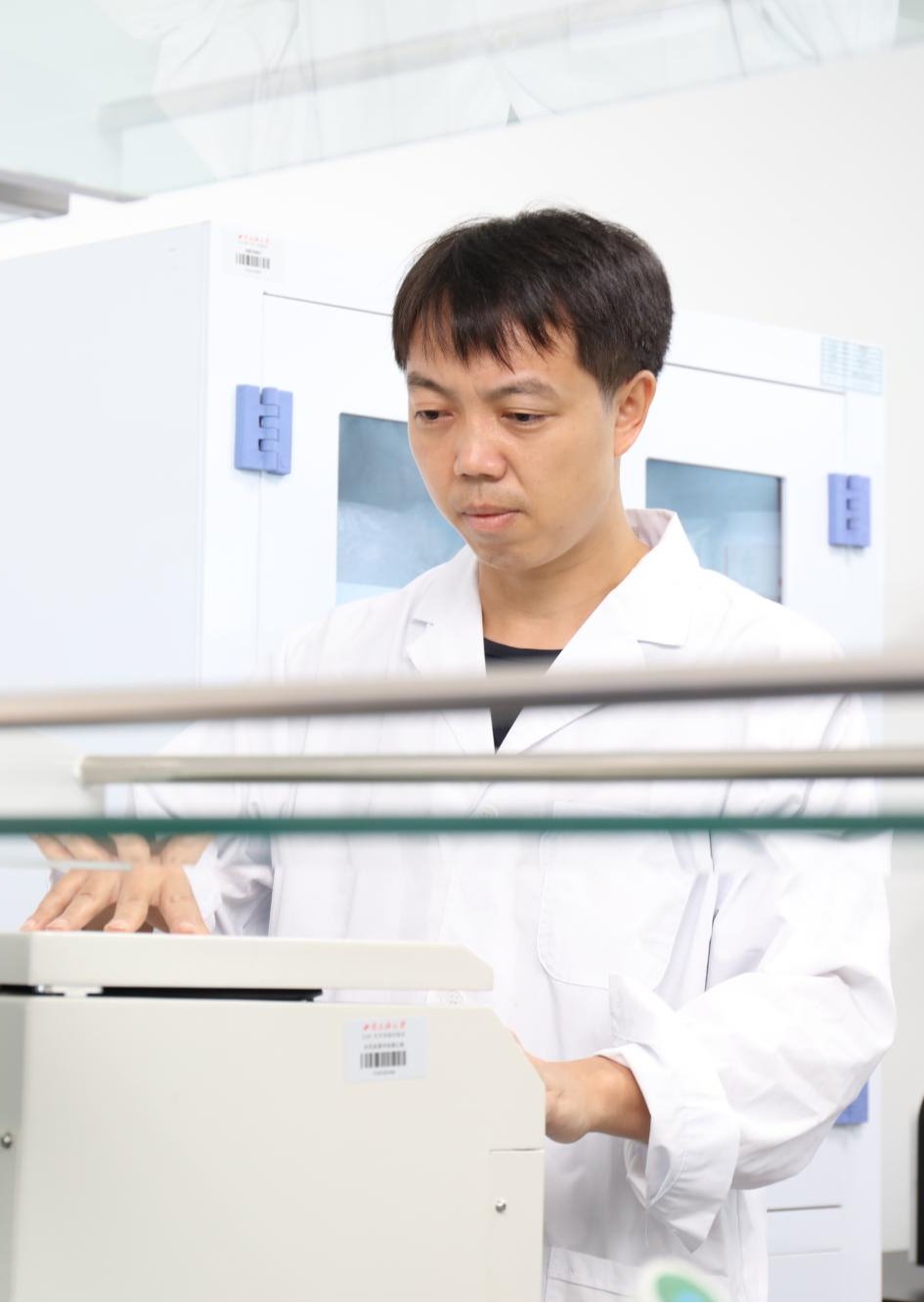 柏松-西南民族大学化学与环境学院